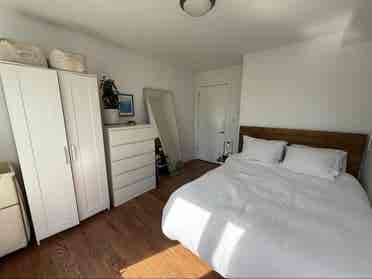 Looking for a new roommate June 1st