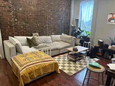 Looking for roommate  Bedstuy