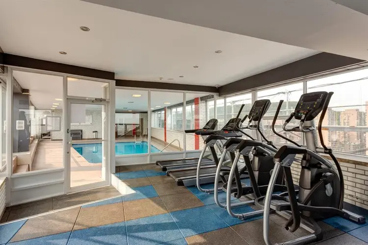 Studio apartment for lease transfer