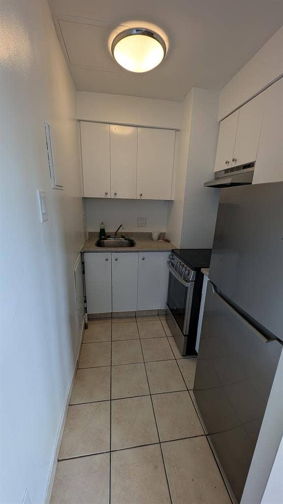 Studio apartment for lease transfer
