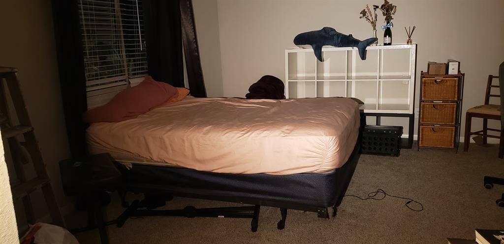 $ master bedro, bath apt