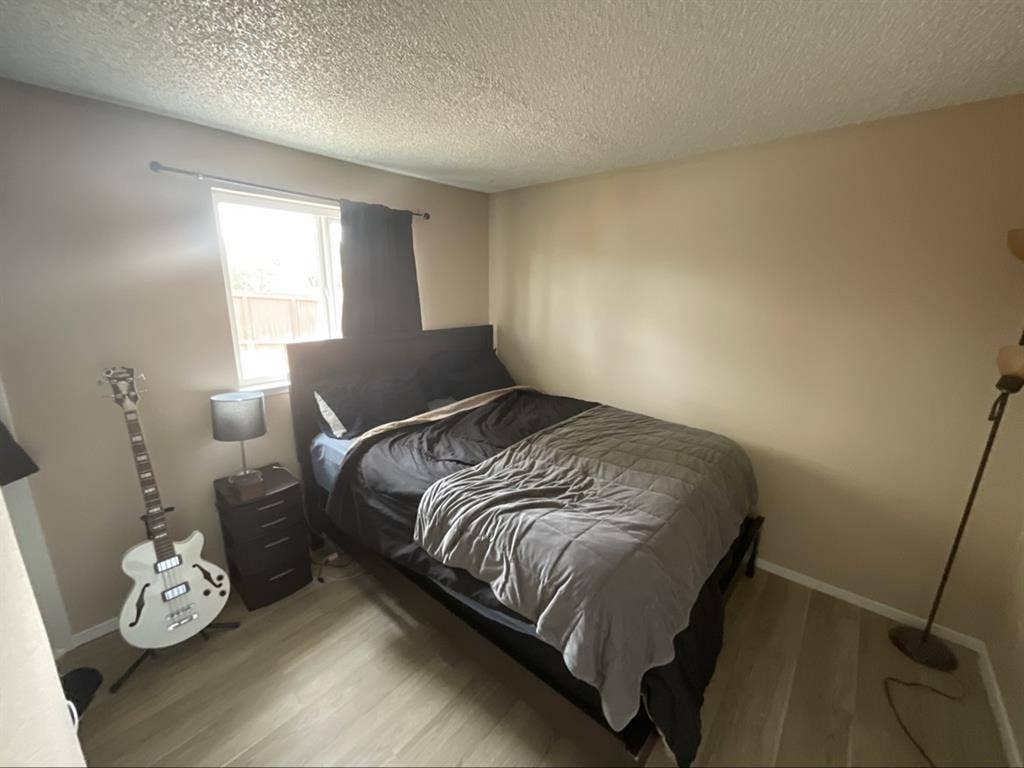 $ room for rent