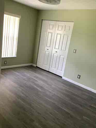 Room for rent. Avail now