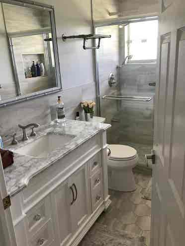 Room for rent. Avail now