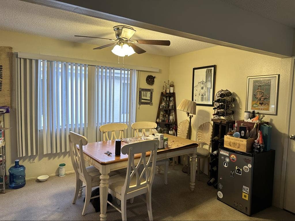 Looking for a roommate in North Par