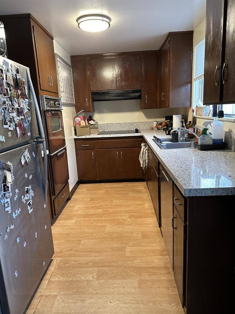 Looking for a roommate in North Par