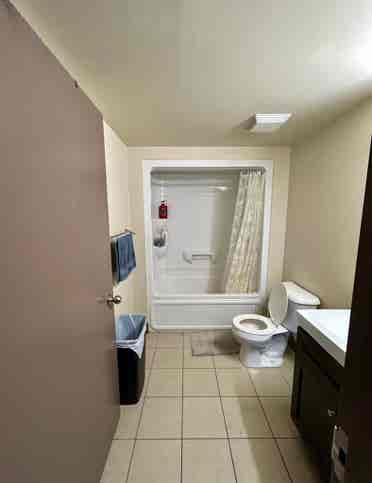 Bathroom Apartment Sublet