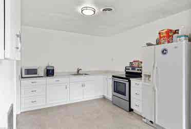 Looking for roomate!