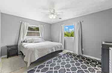 Looking for roomate!