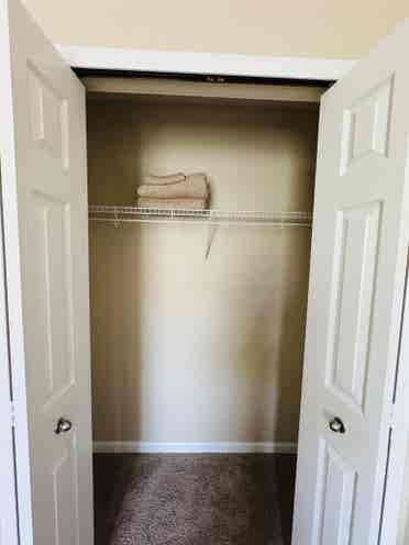 Spacious Private Rooms For Rent