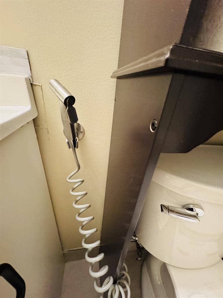 Spacious Private Rooms For Rent