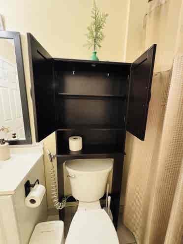 Spacious Private Rooms For Rent