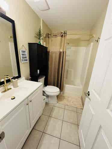 Spacious Private Rooms For Rent