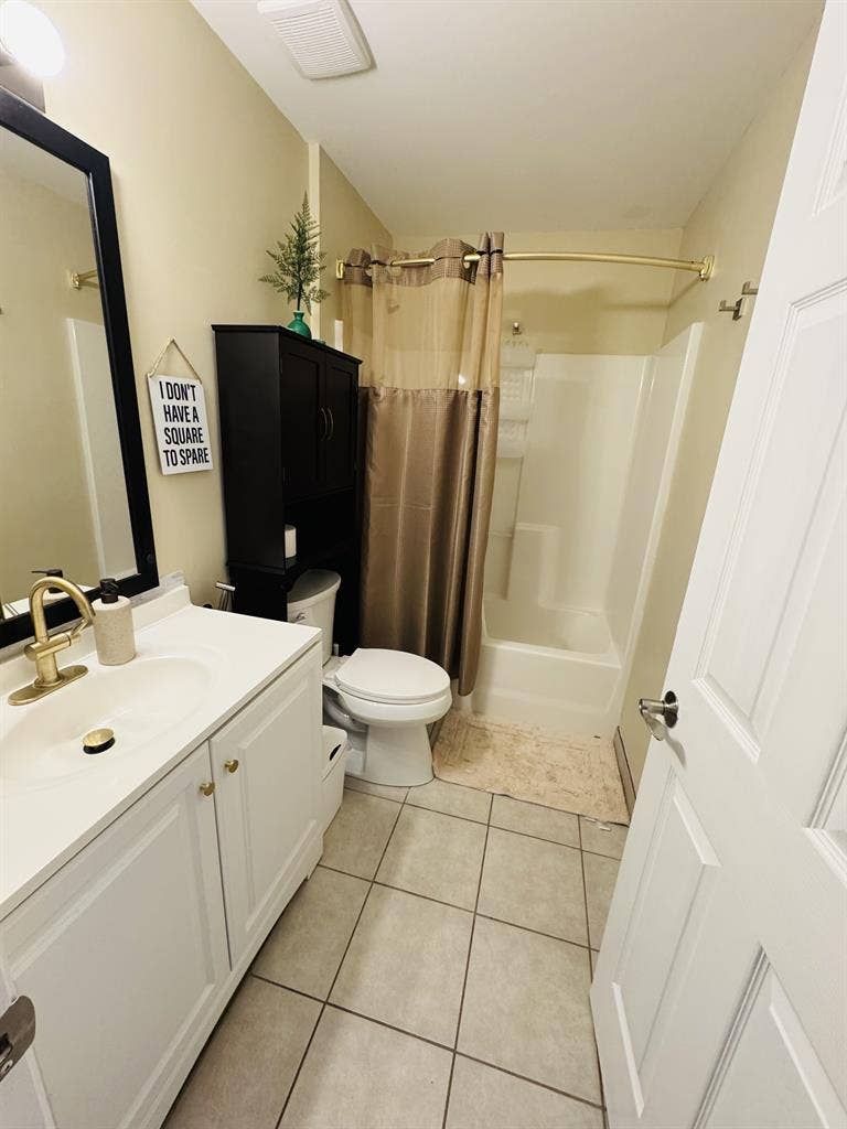 Spacious Private Rooms For Rent