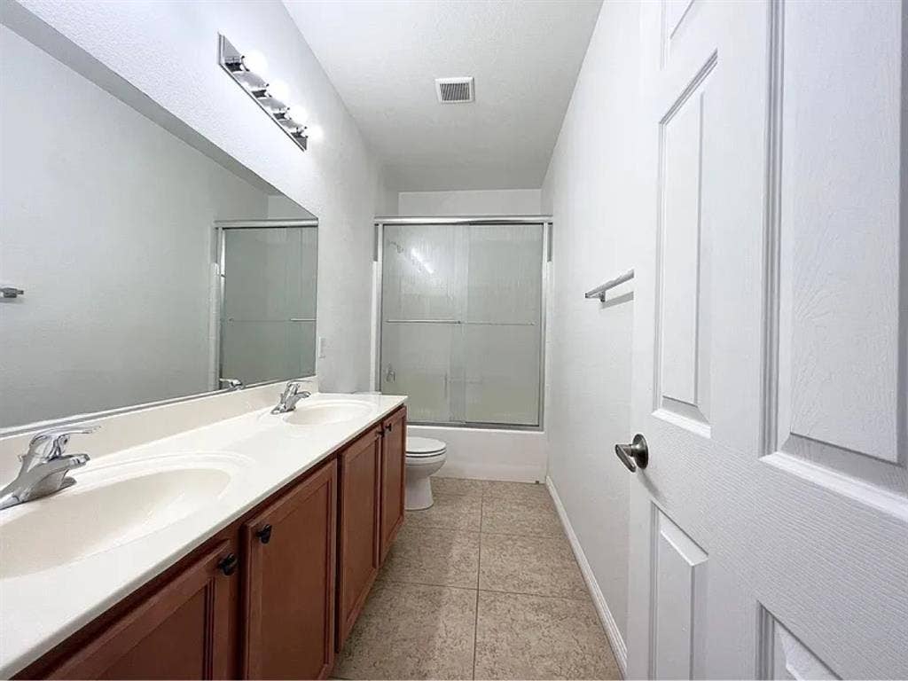 Room for Rent - clean Short-Term OK
