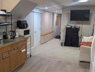 Room for rent in walkout basement