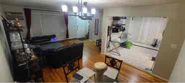 Spacious apartment with utilities