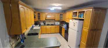 Spacious apartment with utilities