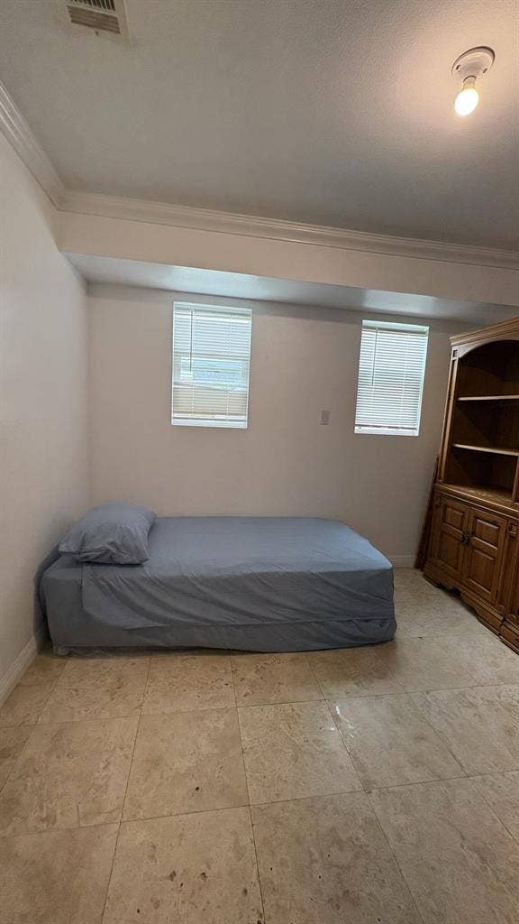 Furnished room