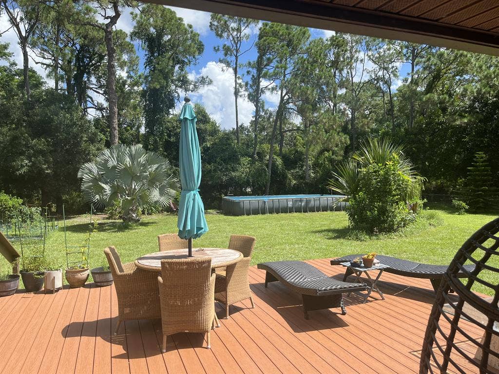 Large room & bathroom garden view