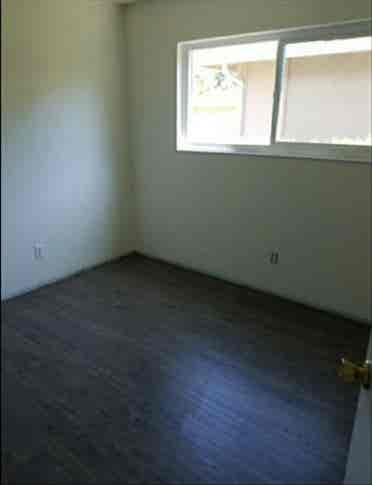 1 BR in a nice house/neighborhood