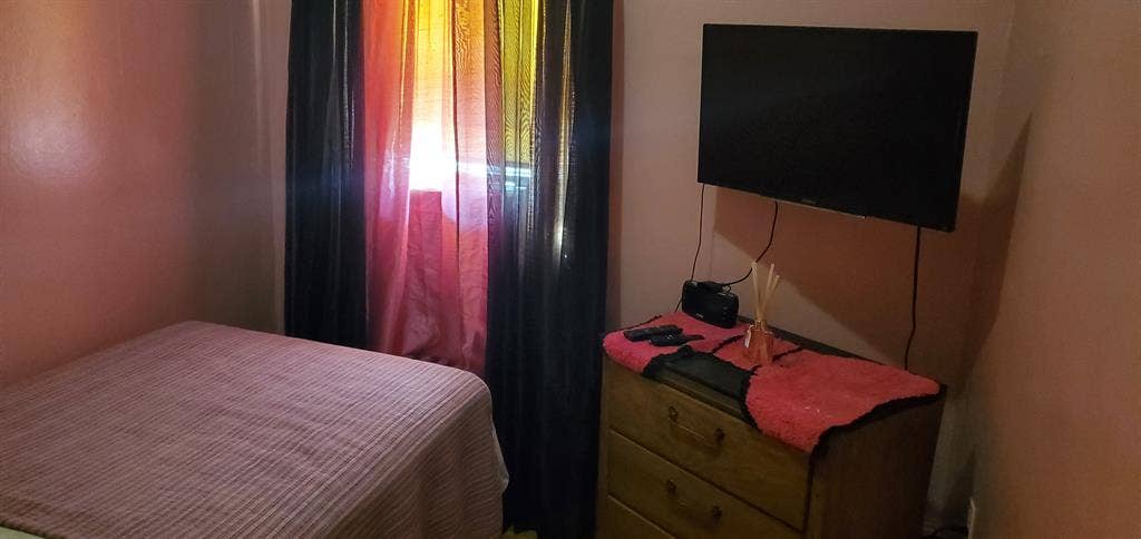 Private Furnished bedroom
