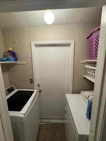 2 bedrooms for rent available
