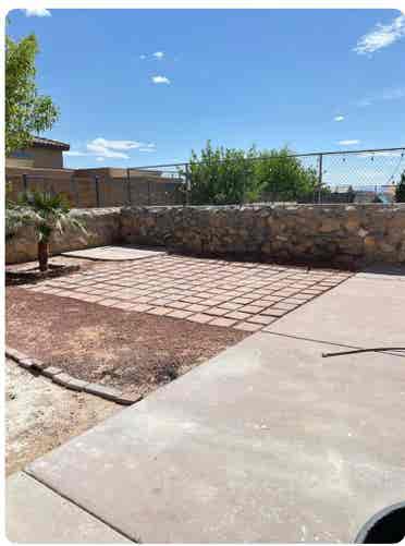 2 bedrooms for rent available
