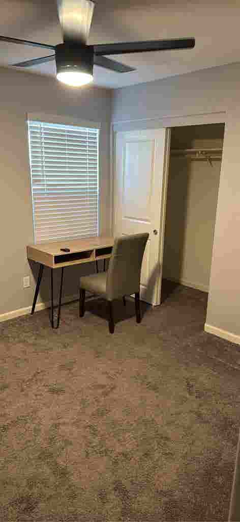 2 rooms available