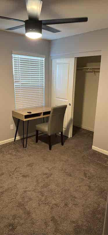 2 rooms available