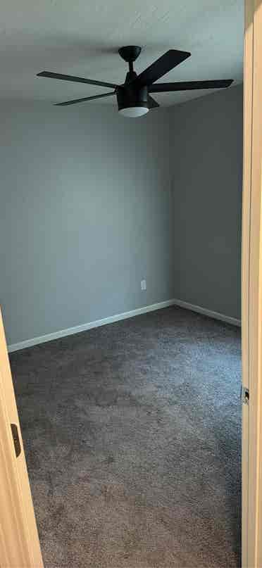 2 rooms available