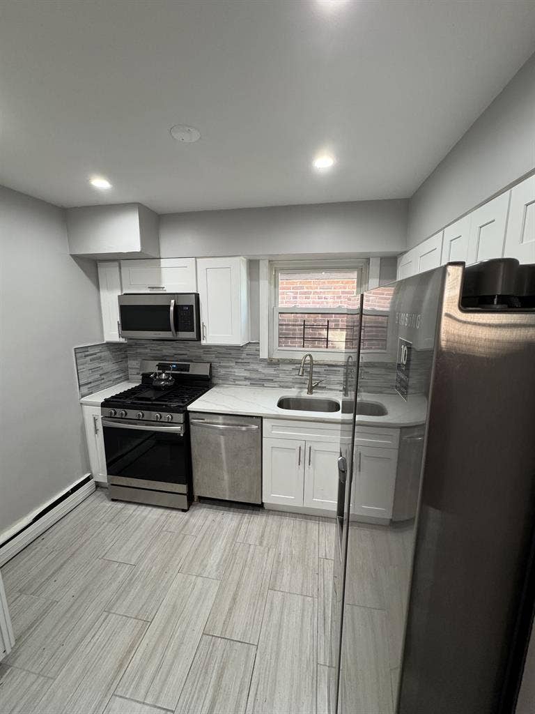Spacious rooms for rent