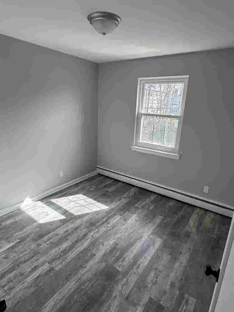 Spacious rooms for rent