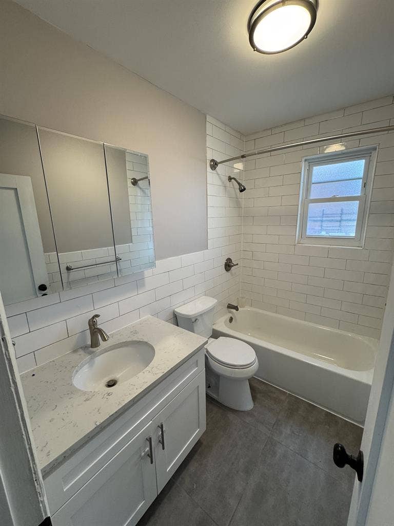 Spacious rooms for rent