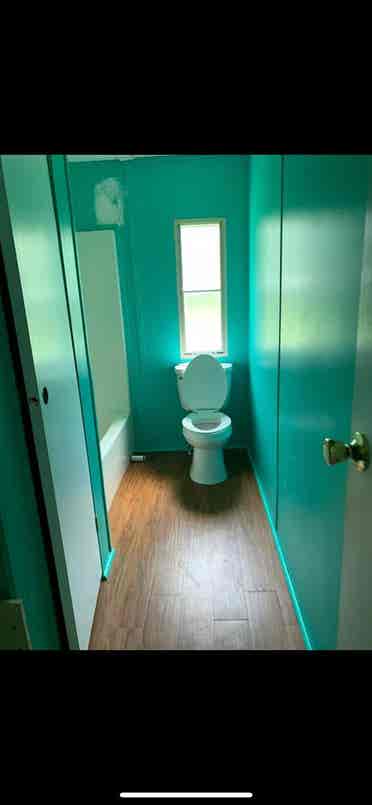 FEMALE ROOMMATE NEEDED