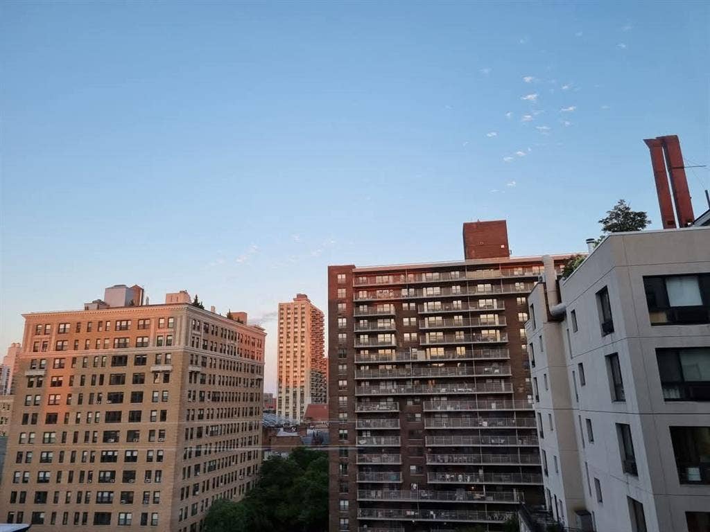 NYC UWS Studio Sublet