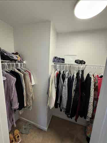 Room for Rent in Buford Mansionn