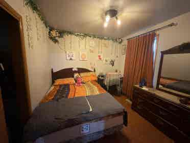 Room available for move in.
