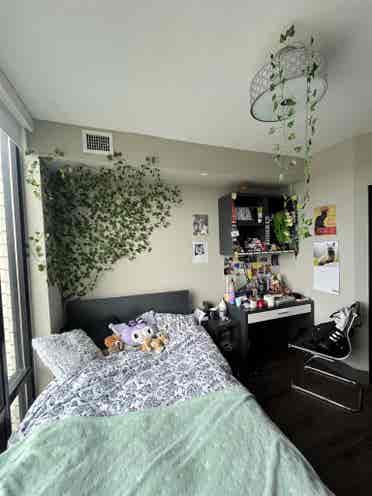 Summer sublet at icon (4 month)