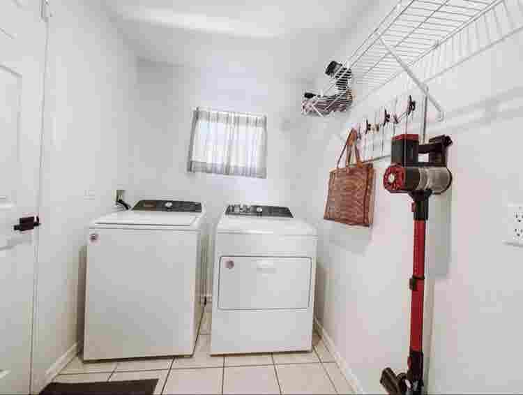Fully furnished room for rent