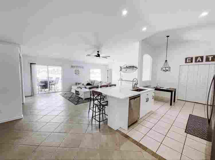 Fully furnished room for rent