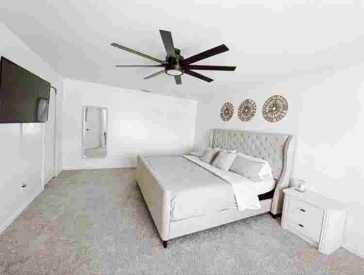 Fully furnished room for rent