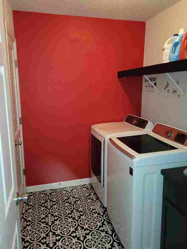 ROOM FOR RENT IN ELLENWOOD