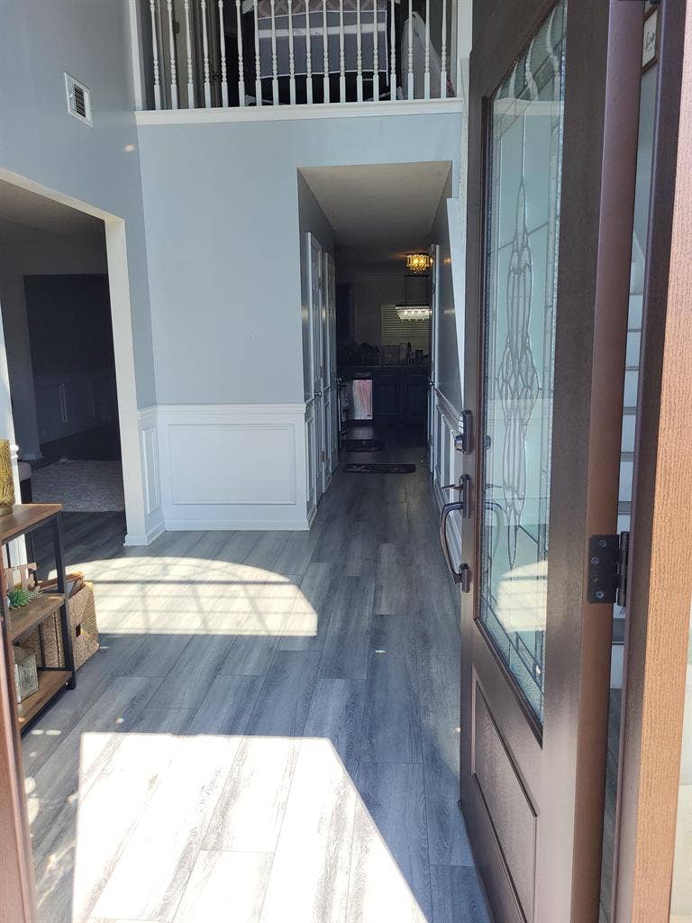 ROOM FOR RENT IN ELLENWOOD