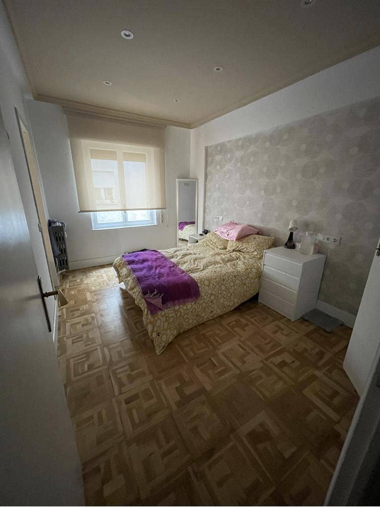 Habitación libre para chica