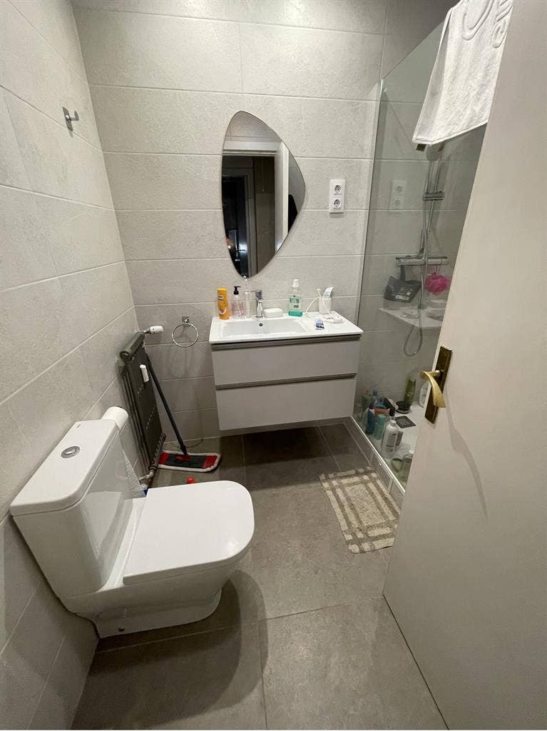 Habitación libre para chica