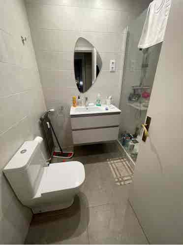 Habitación libre para chica