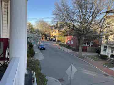 Davis Square Summer Sublet BA
