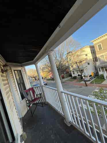 Davis Square Summer Sublet BA