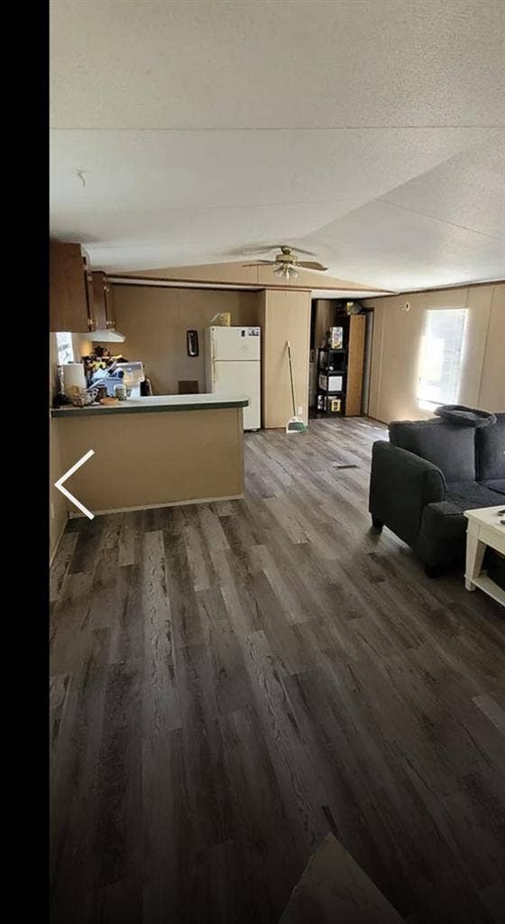 Be my roommate?? Move in July 1st!